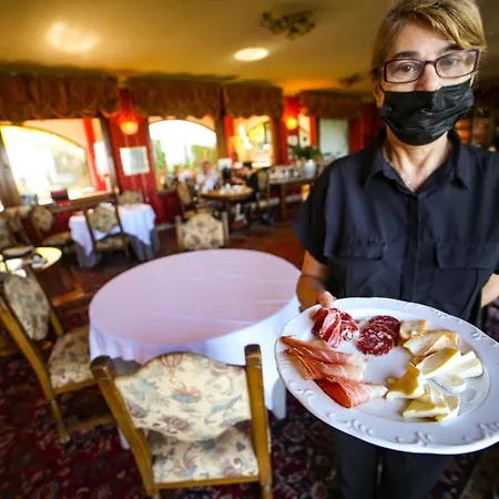 Felicin - Stella ホテル モンフォルテ・ダルバ