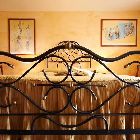 Felicin - Stella ホテル モンフォルテ・ダルバ